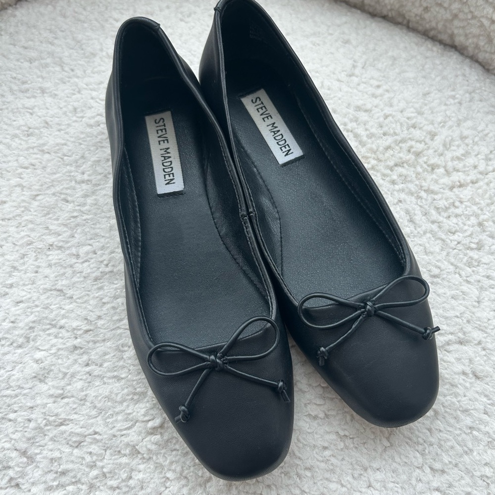 Steve Madden Black Women's Flats